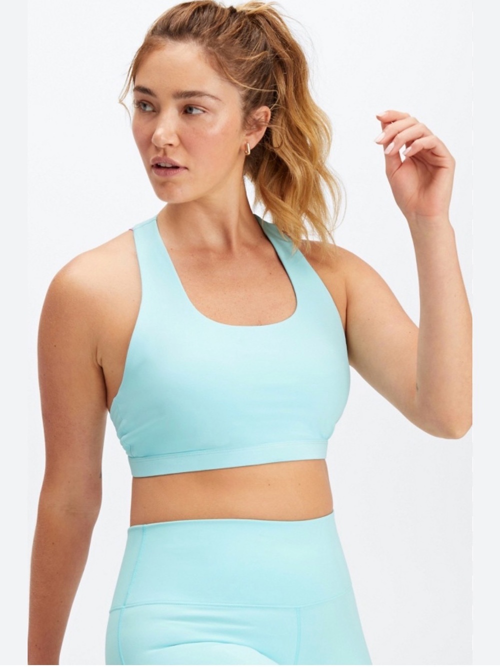 Fabletics Scoop-Neck Sports Bra in Aqua